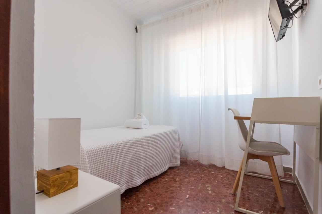 Hostal Hs Puerto Lumbreras 波多·伦布雷拉斯 外观 照片